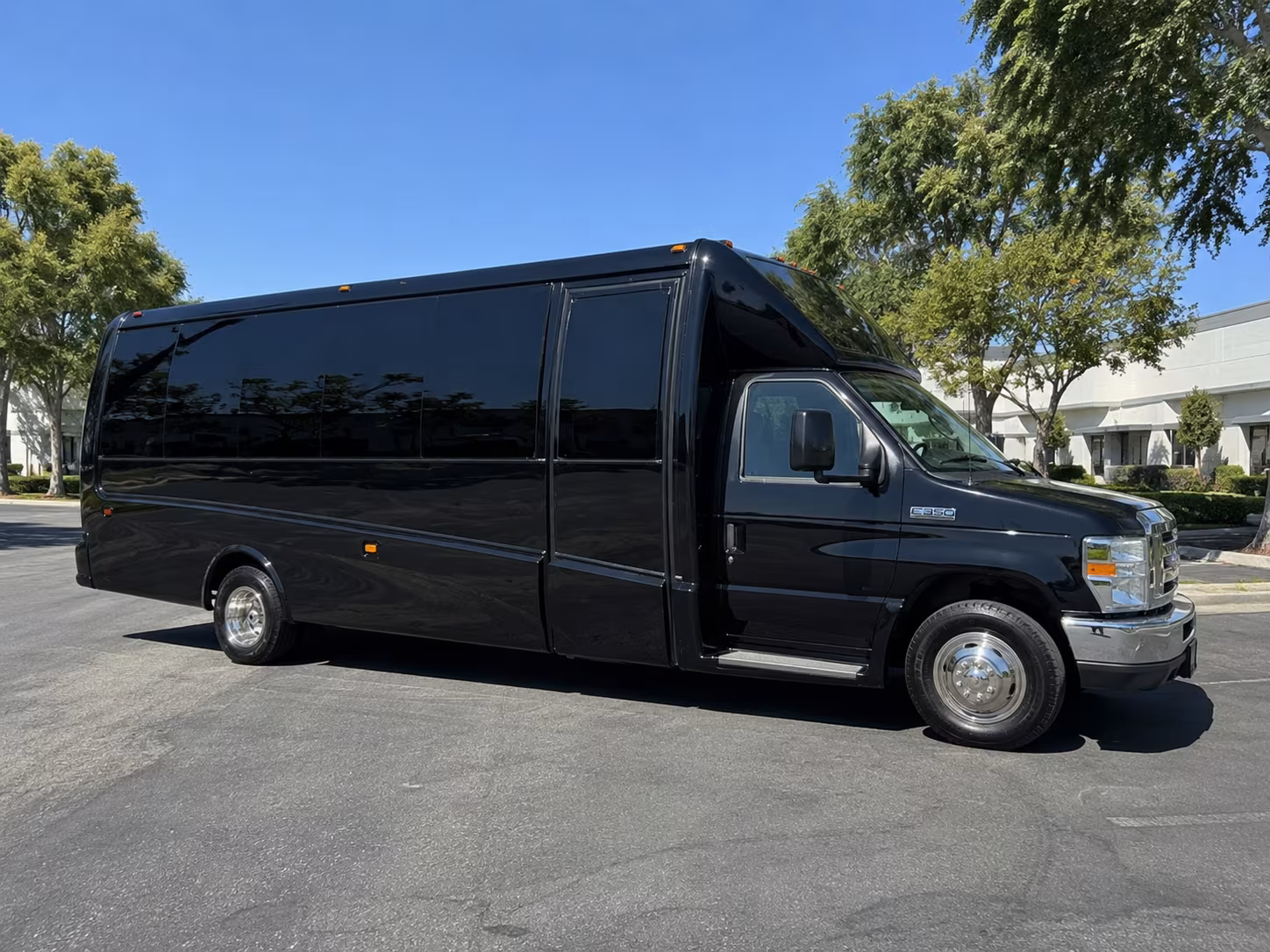 Honolulu Bachelor & Bachelorette Transportation pickup coordination