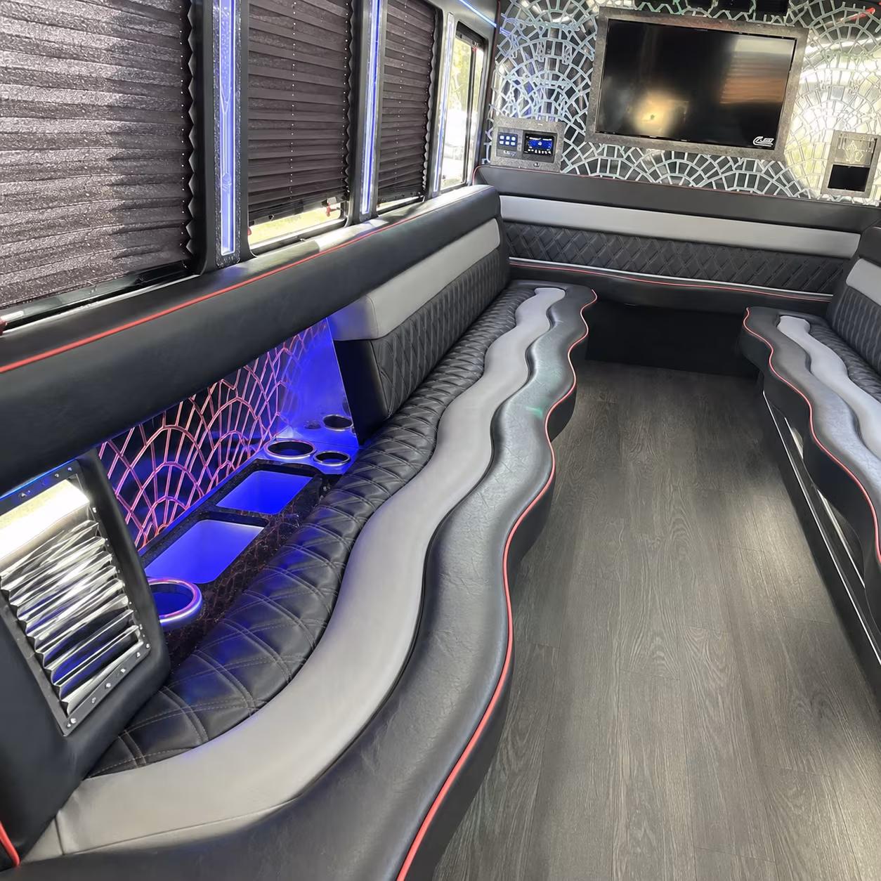 Honolulu Birthday, Sweet 16, & Quinceañera Transportation party bus exterior