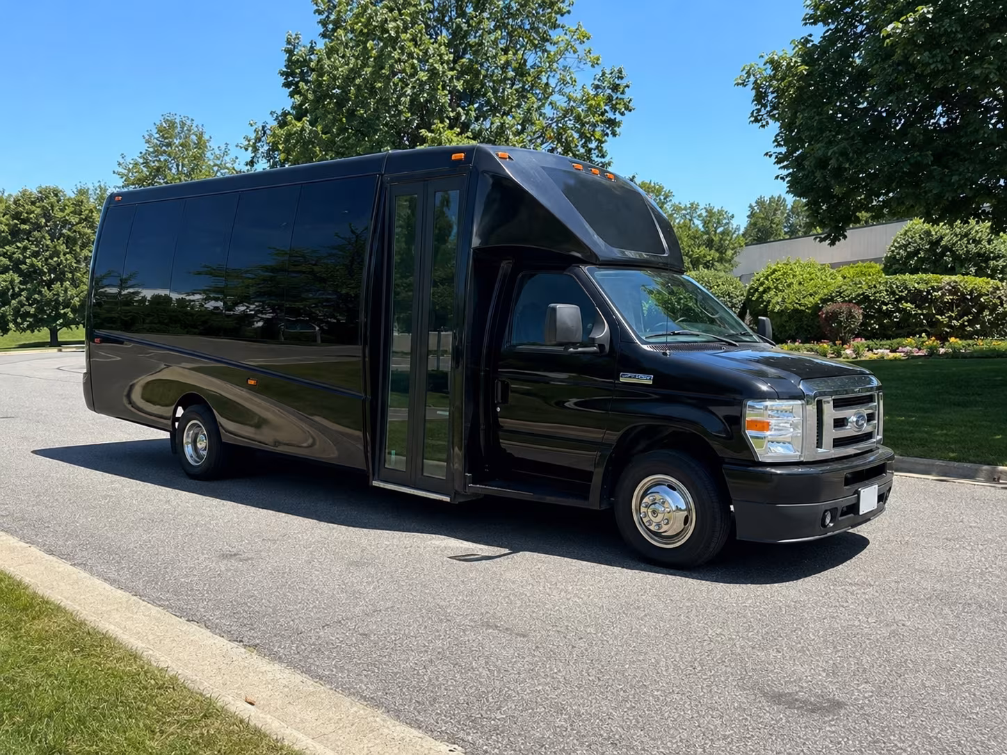 Honolulu Concert & Music Festival Transportation party bus exterior