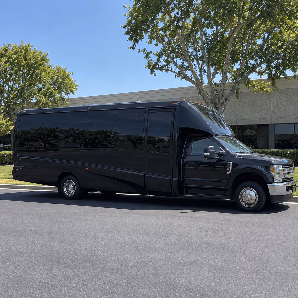 Honolulu Sporting Event Transportation party bus exterior