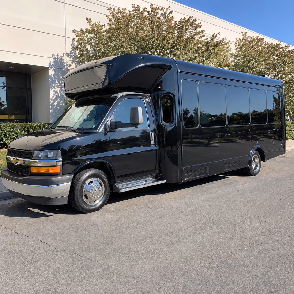 Kailua Birthday, Sweet 16, & Quinceañera Party Bus Rentals