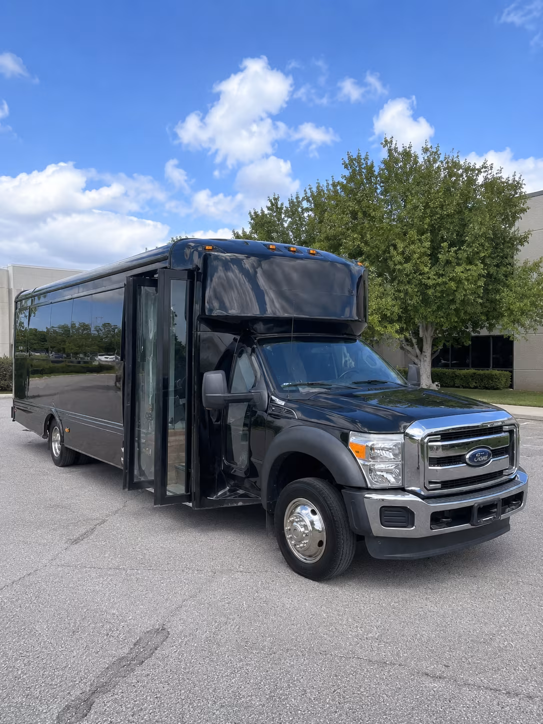 Pearl City Homecoming & Prom Party Bus Rentals